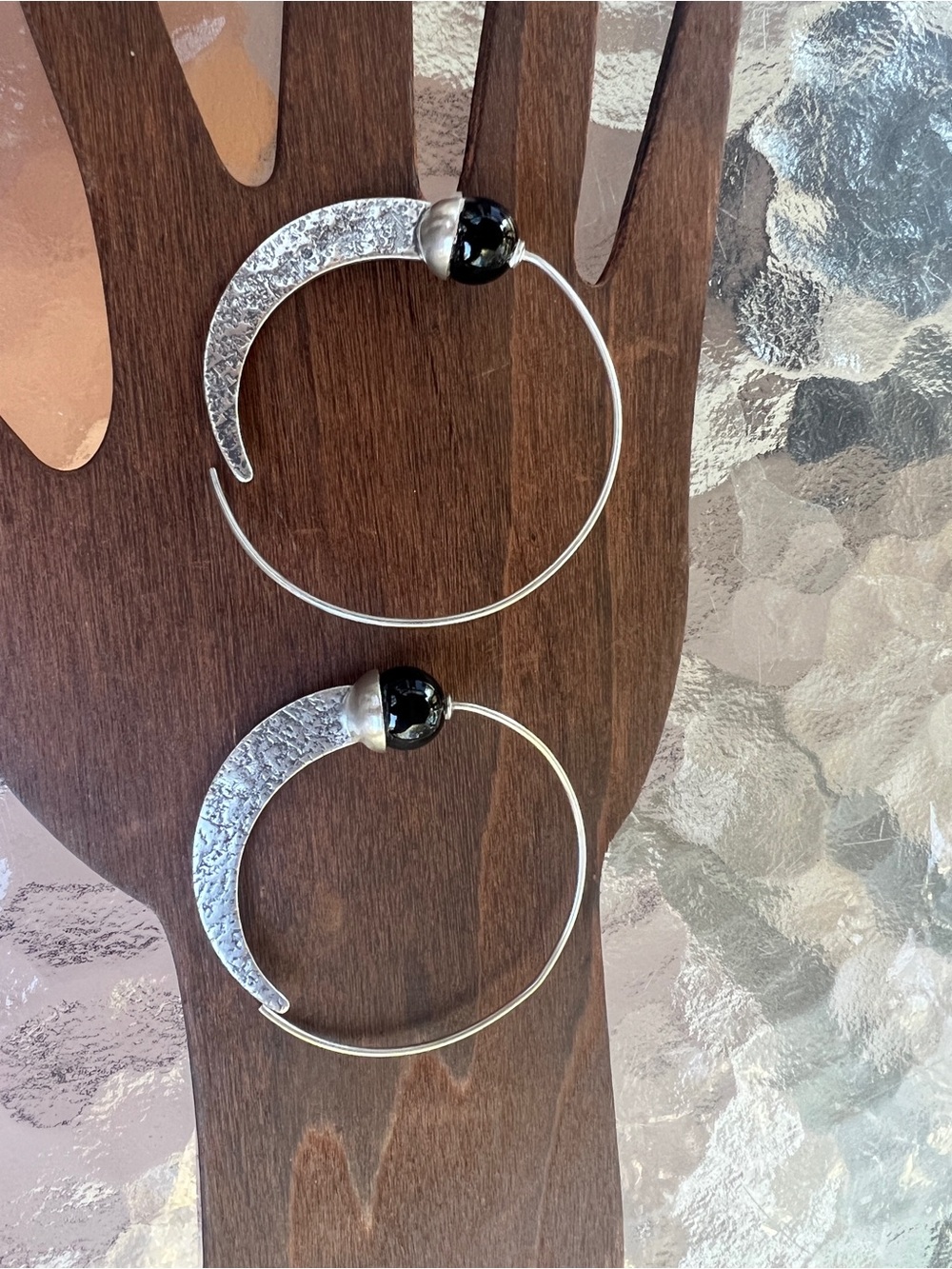 Silpada .925 Sterling Silver Black Chalcedony/Onyx Comet Tail Hoop
Earrings - Picture 3 of 5
